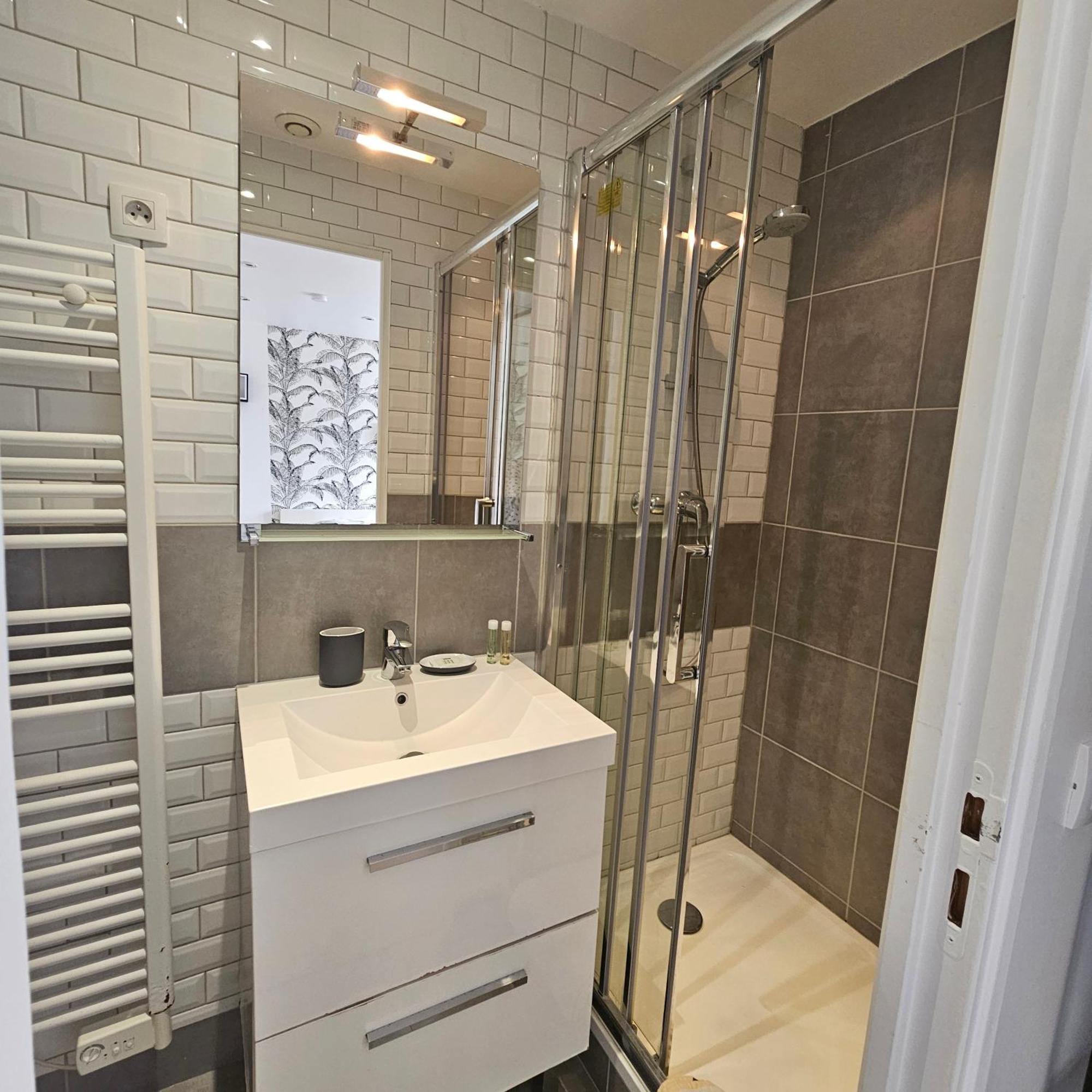 Residence Hotel Le Relais Amelie Clamart Eksteriør billede